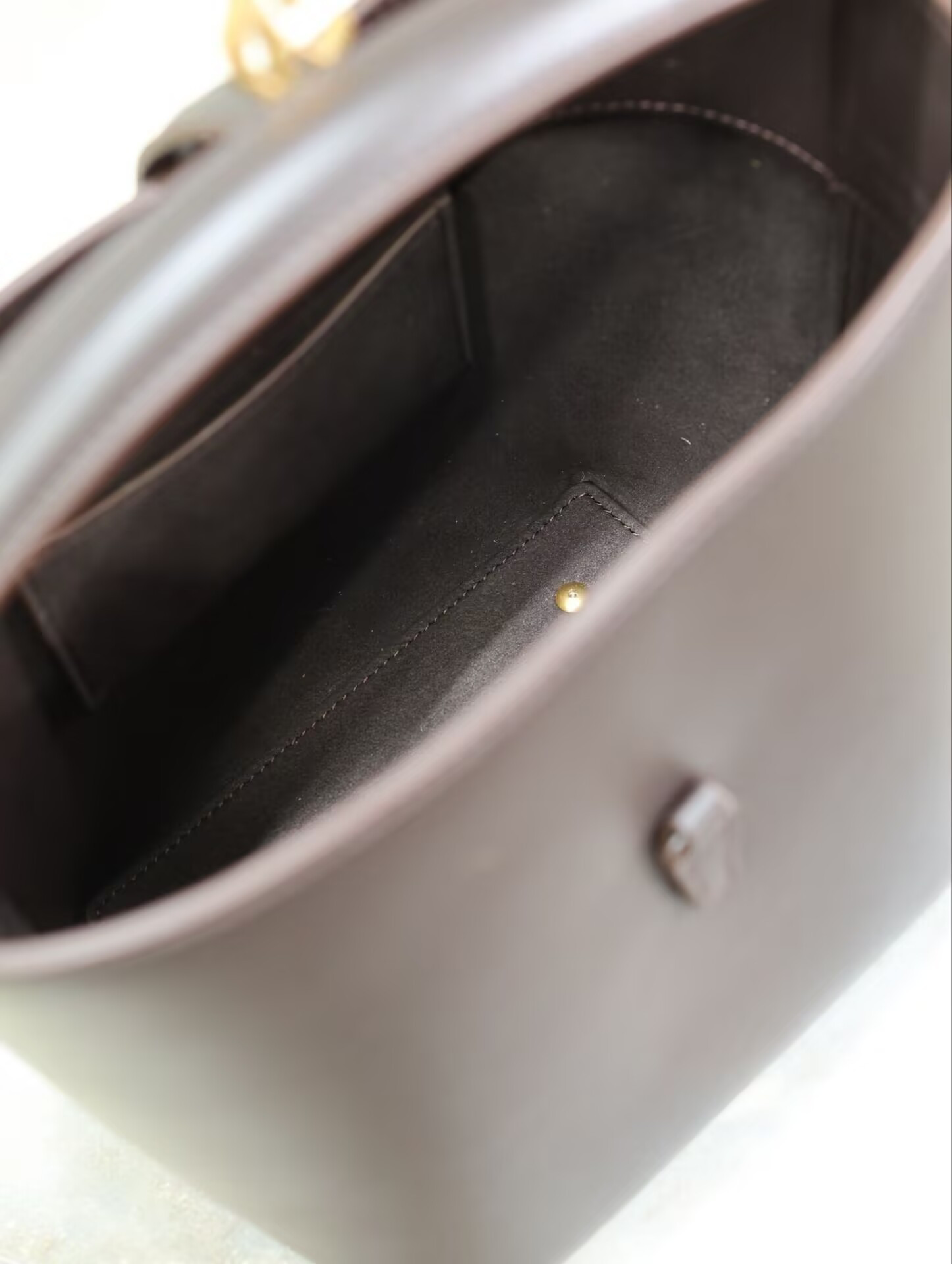 YSL LE 37 In Shiny Leather 17x20x13cm