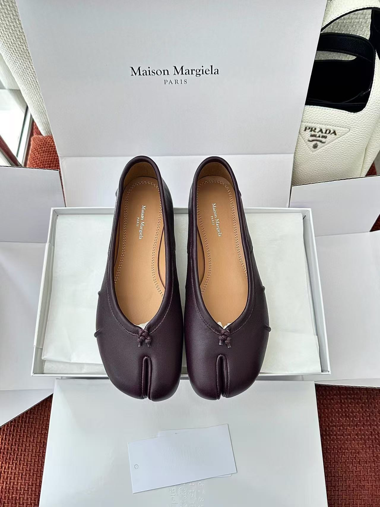 UA Maison Margiela Tabi Leather Ballet Flats