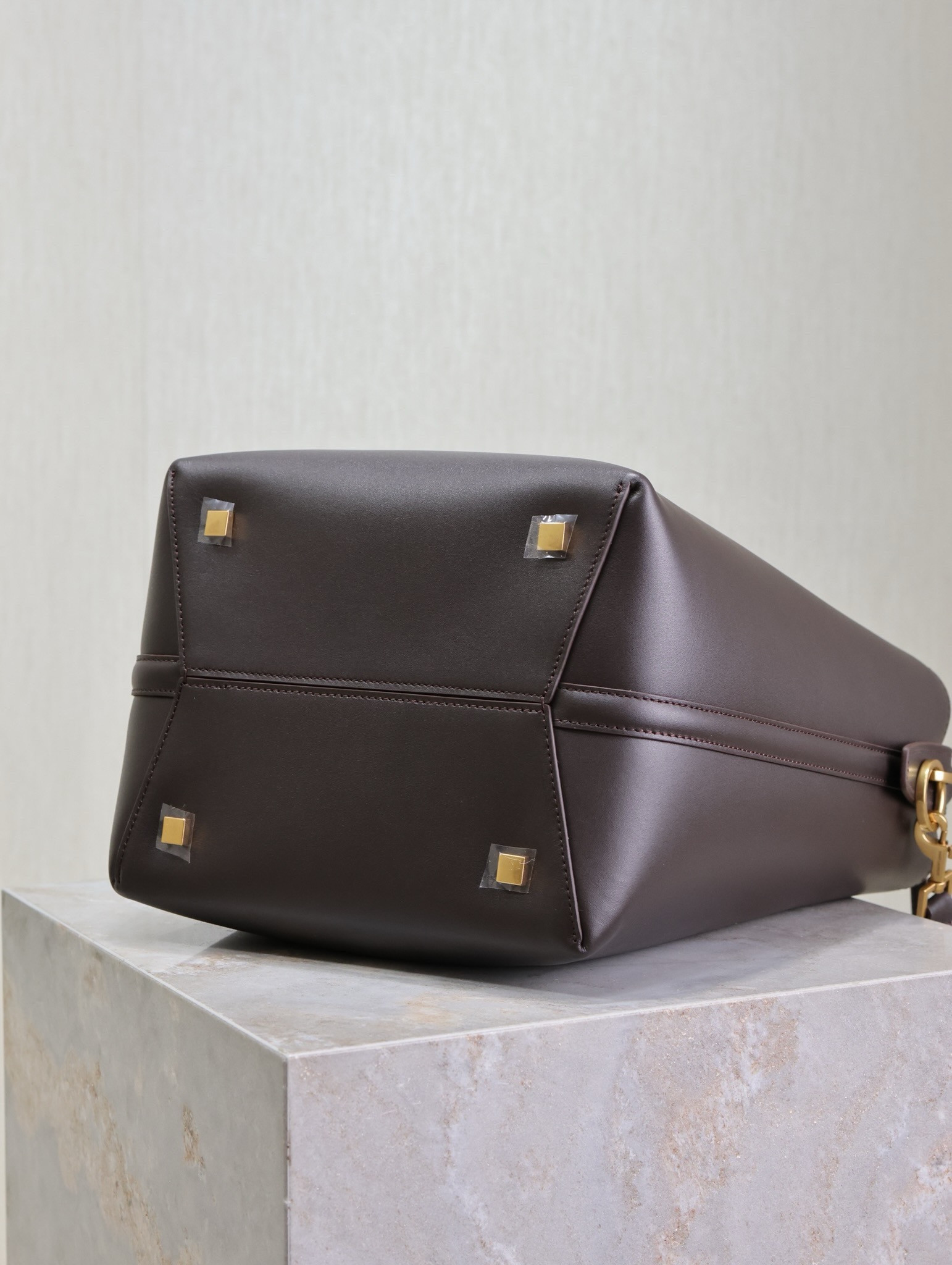 YSL LE 37 In Shiny Leather 26x20x12cm