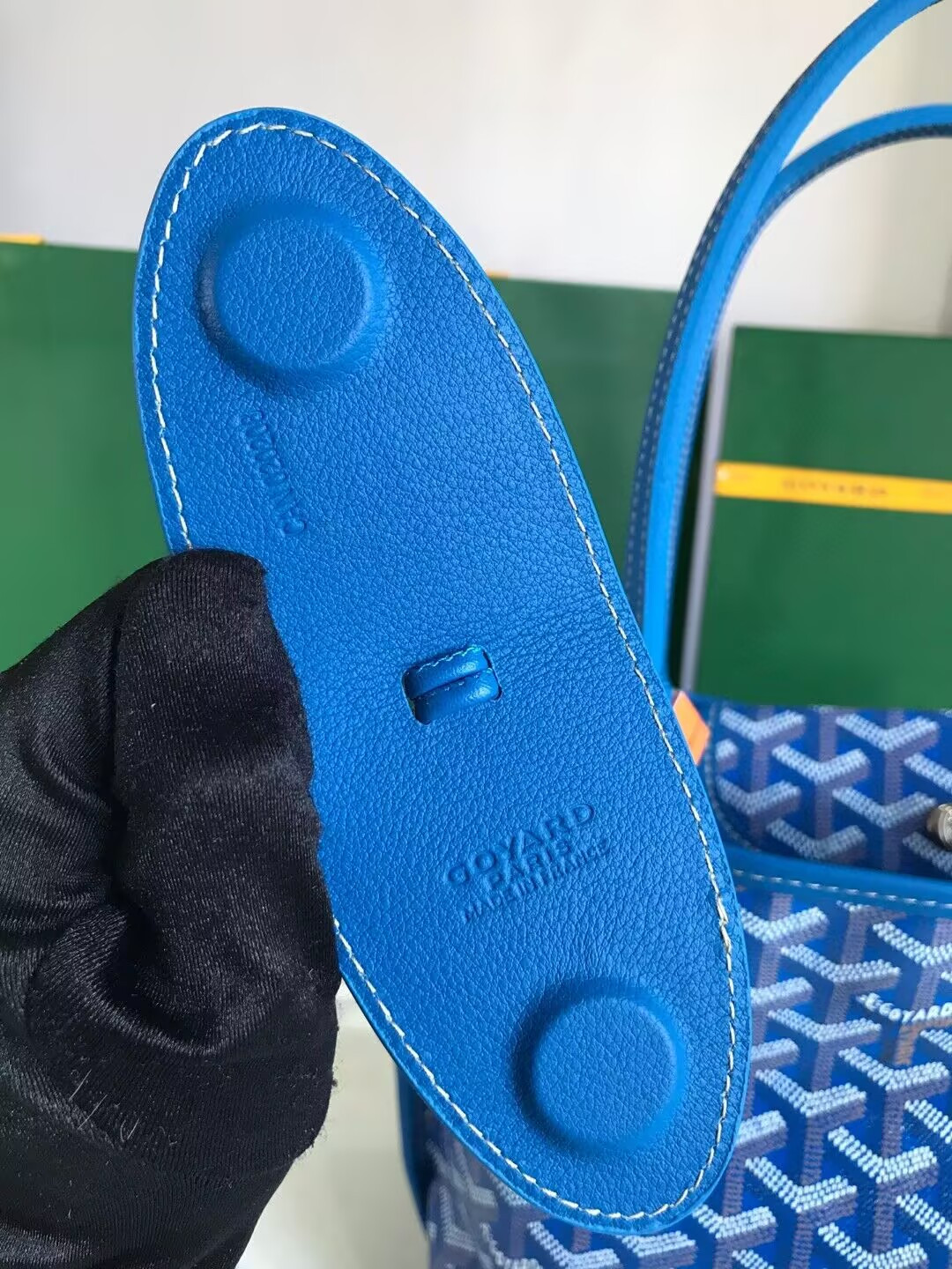 Goyard Anjou Mini Bag 20 cm x 10 cm x 20 cm