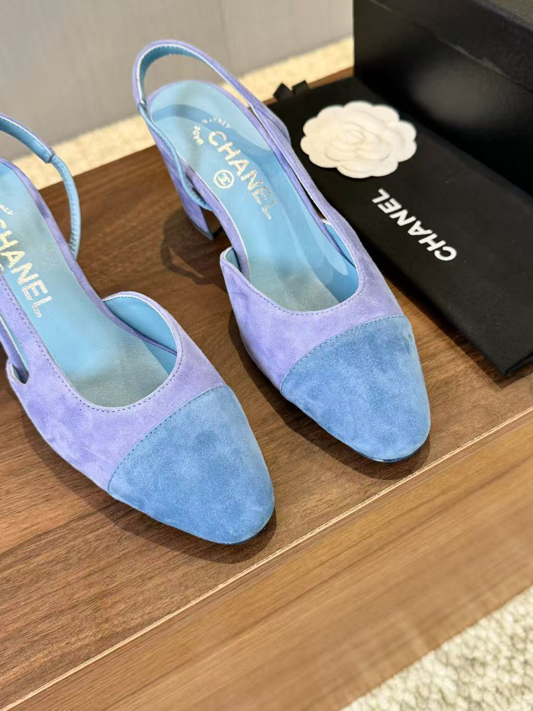 UA CHANEL SLINGBACKS