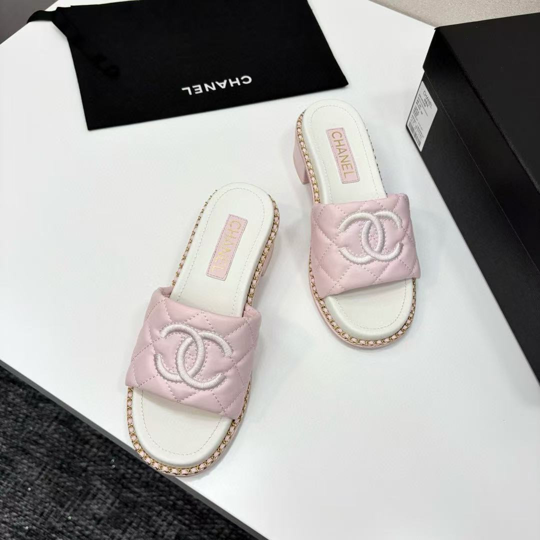 UA Chanel Slides