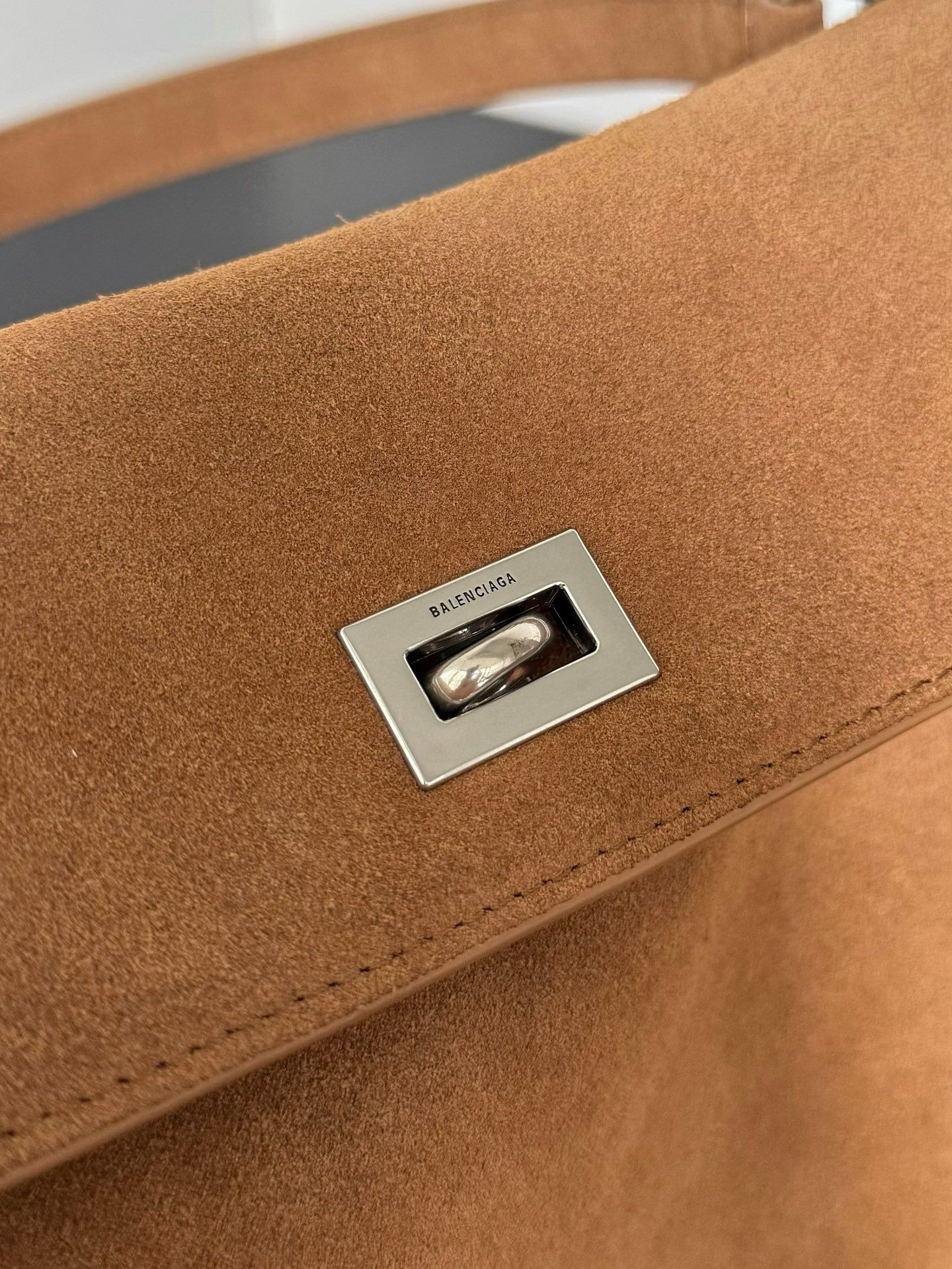 Balenciaga Rodeo Medium 35x23.3x10.9cm