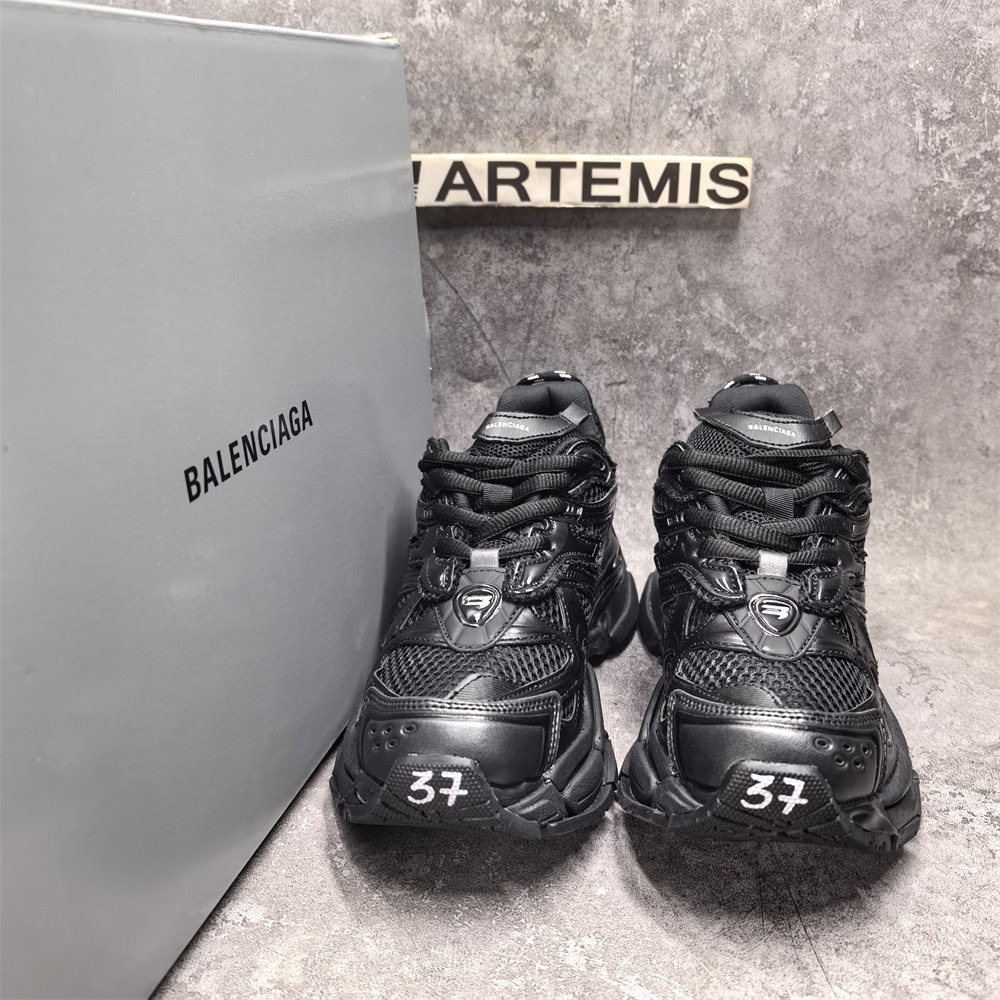 UA Balenciaga Runner Sneaker