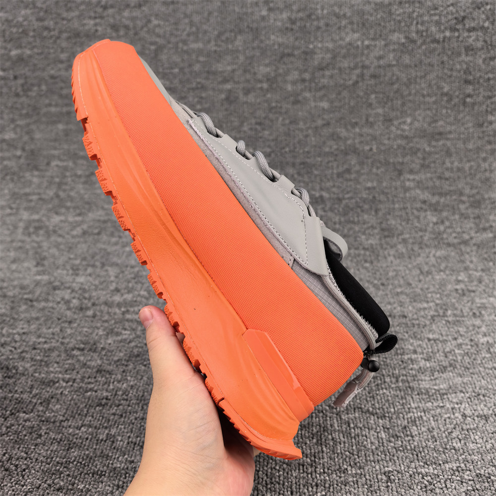 UA Canada Goose Glacier Trail Sneaker