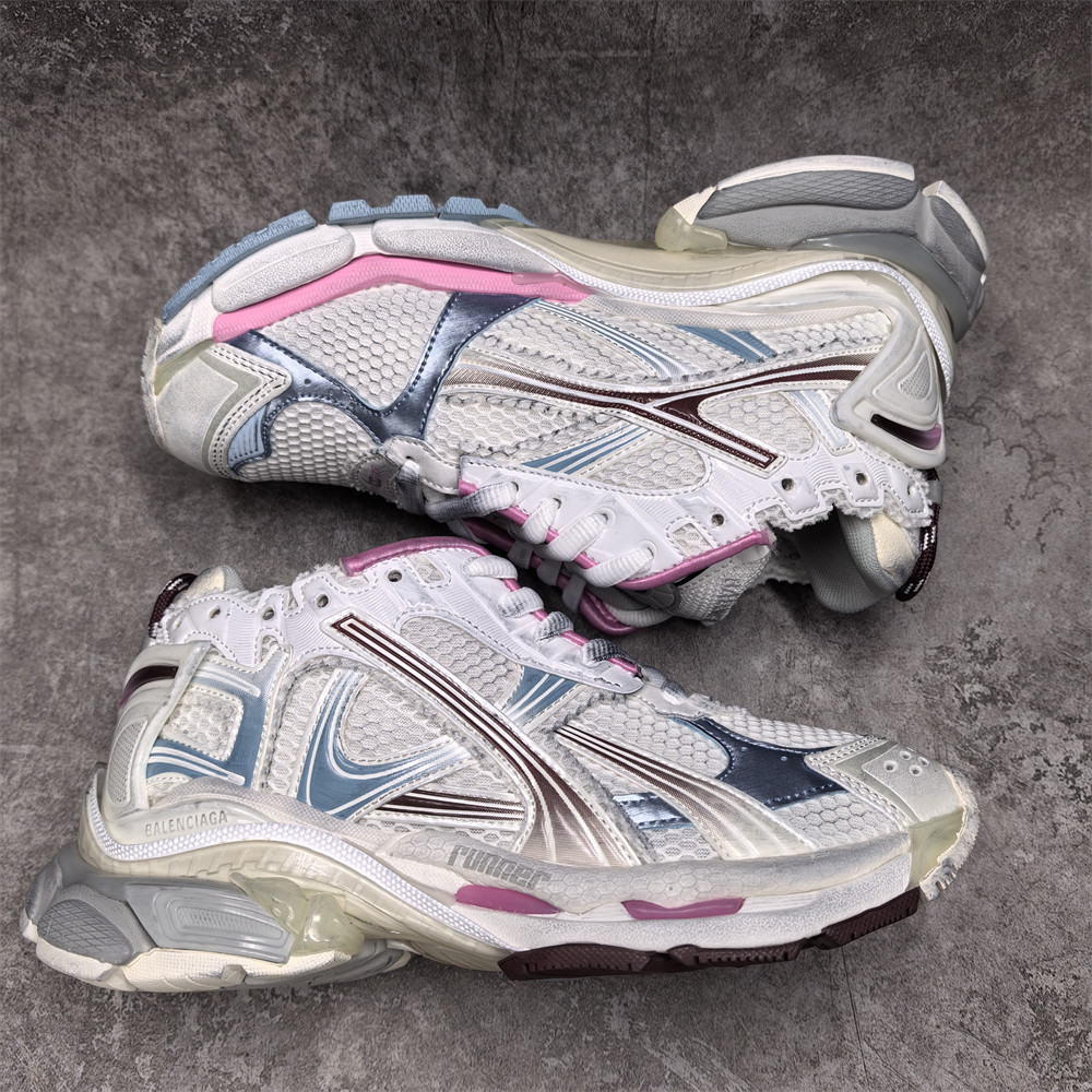 UA Balenciaga Runner Sneaker
