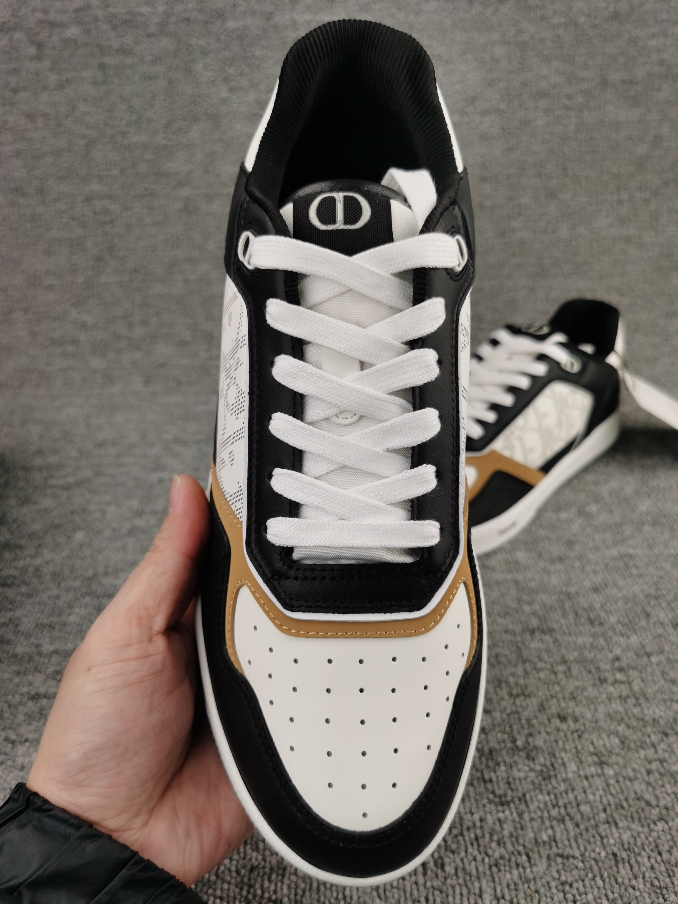 UA Dior B27 Sneaker
