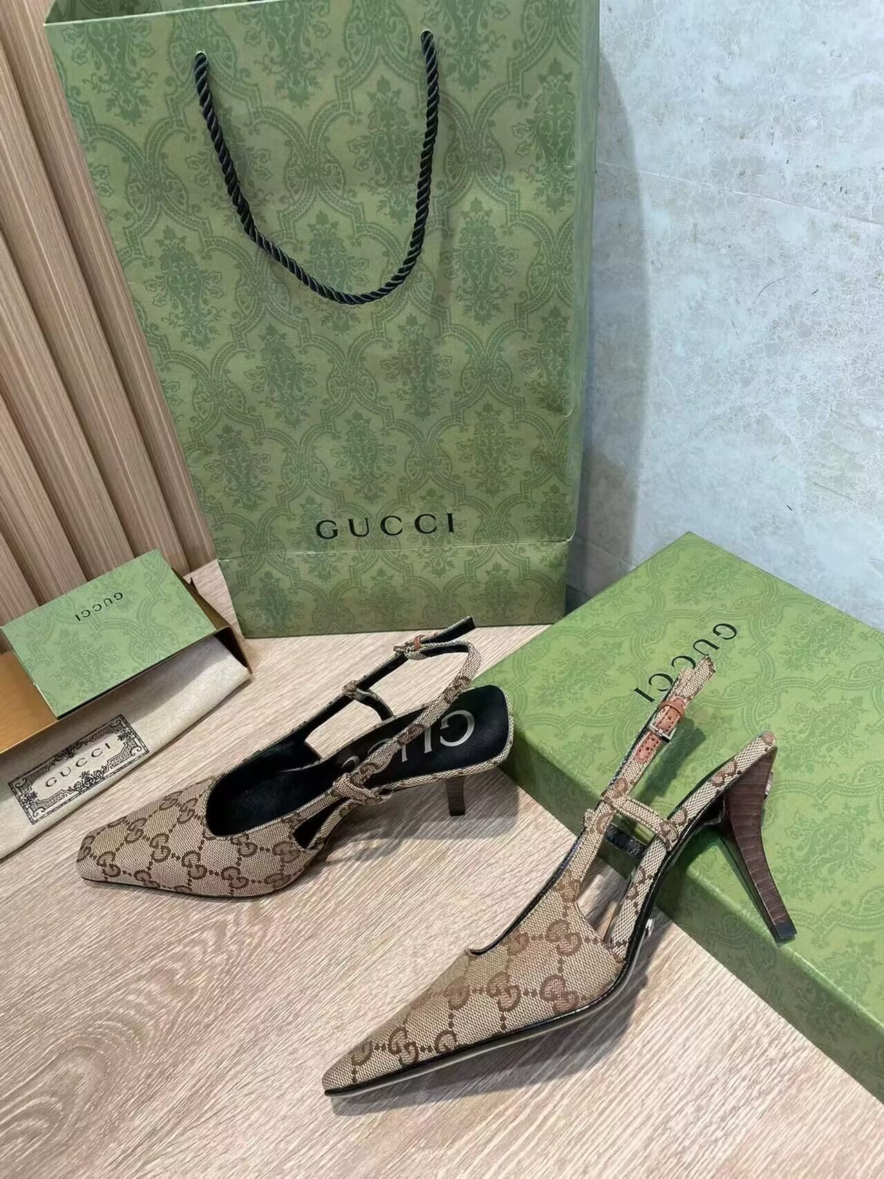 UA GUCCI GG Slingback Pump