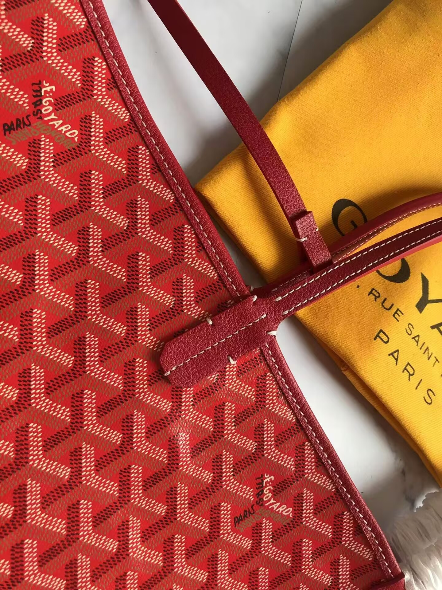 Goyard Small Saint Louis Bag 28 cm x 15 cm x 34 cm