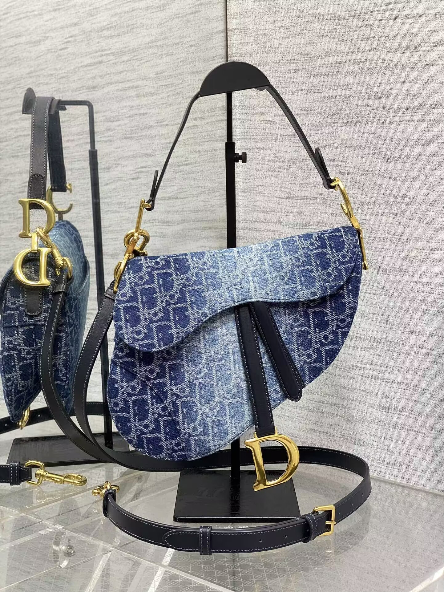 Dior Saddle Bag with Strap Blue Denim Dior Oblique Jacquard 25.5 x 20 x 6.5 cm