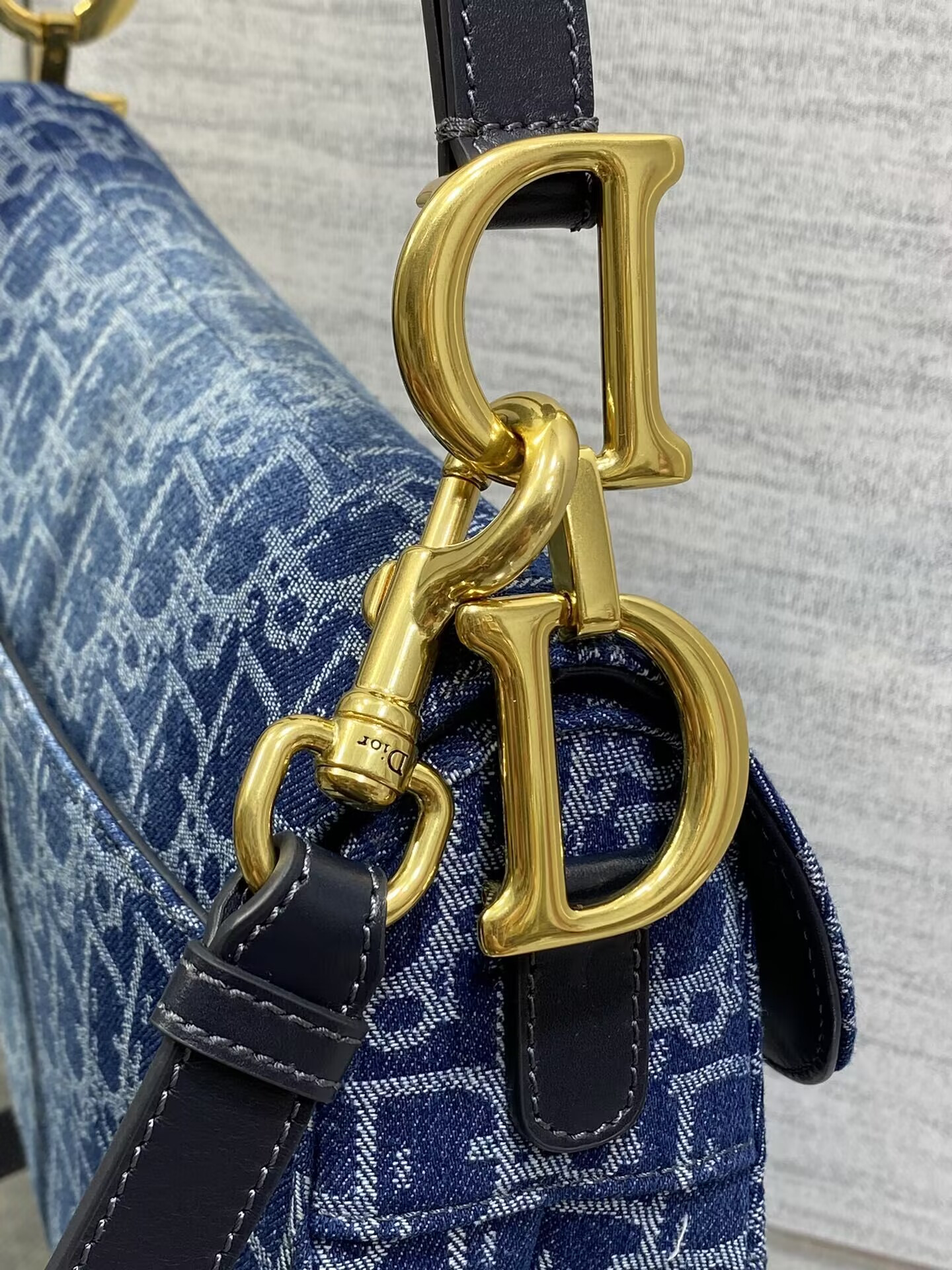 Dior Saddle Bag with Strap Blue Denim Dior Oblique Jacquard 25.5 x 20 x 6.5 cm