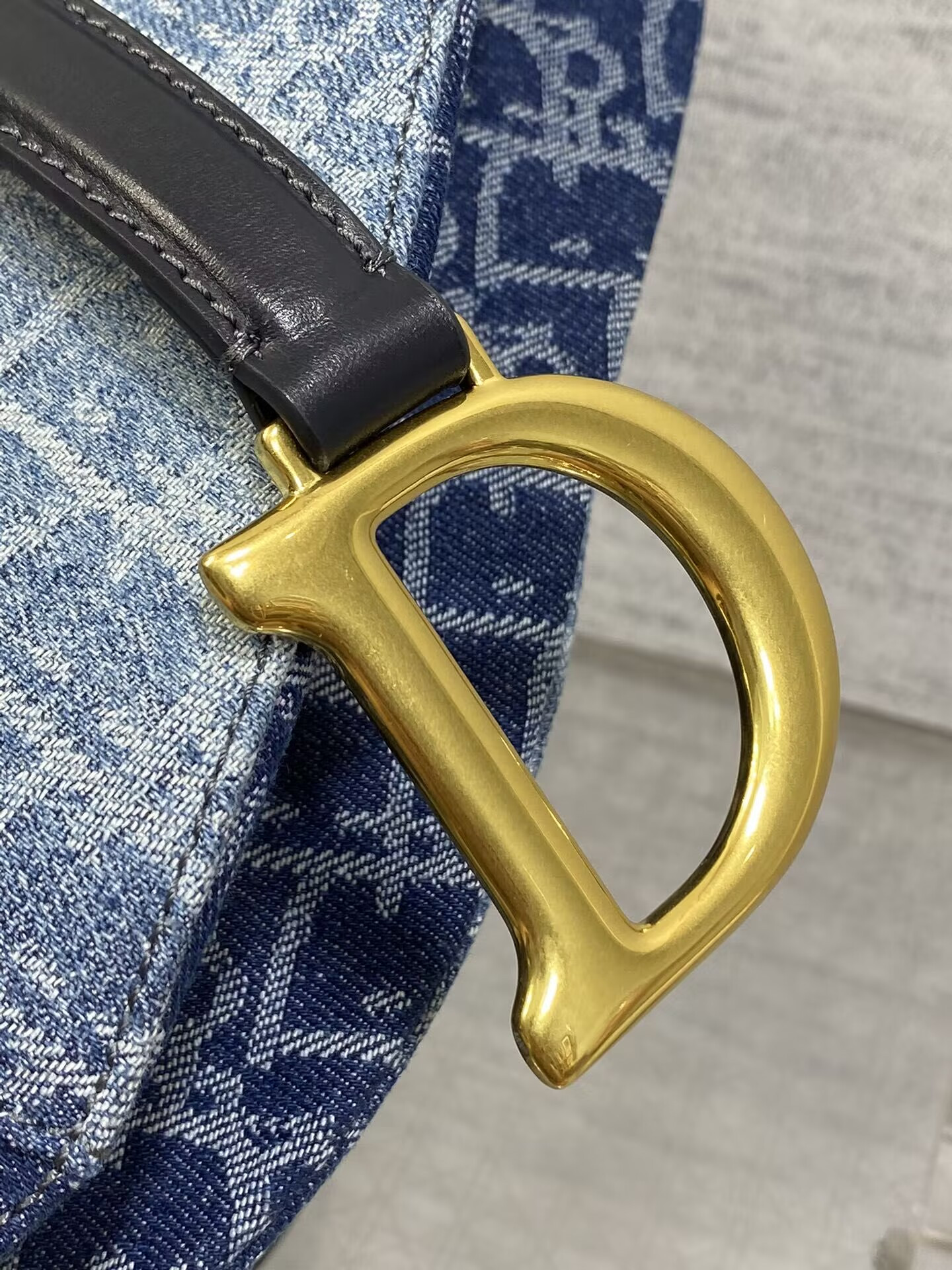 Dior Saddle Bag with Strap Blue Denim Dior Oblique Jacquard 25.5 x 20 x 6.5 cm