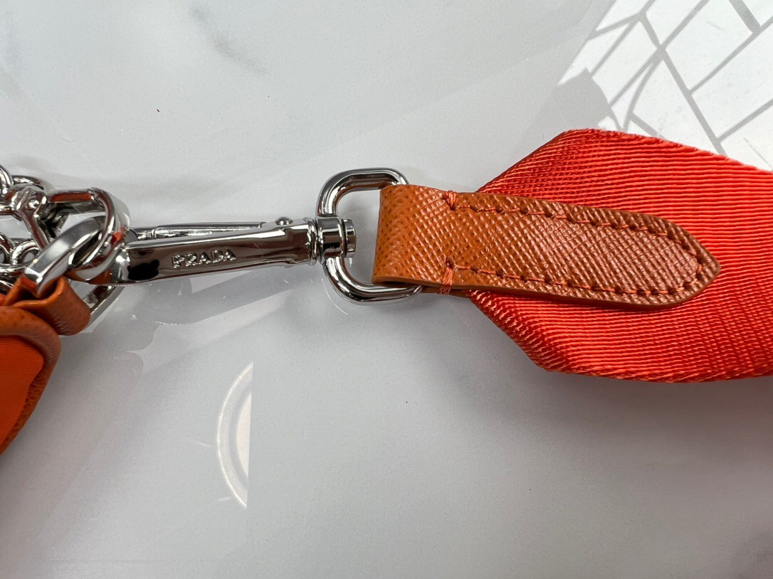 Prada Re-Edition 2005 Re-Nylon bag Orange