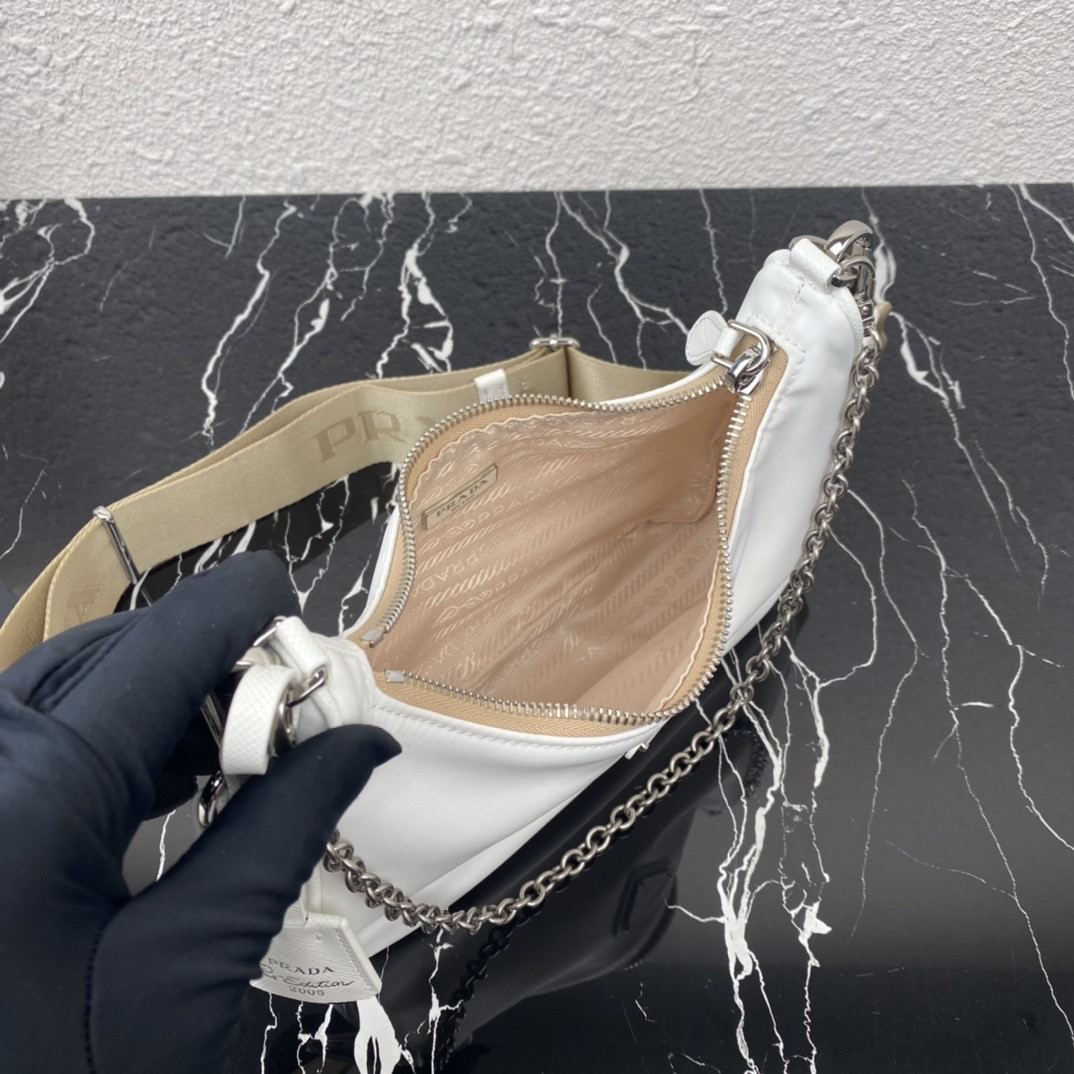 Prada Re-Edition 2005 Re-Nylon bag white