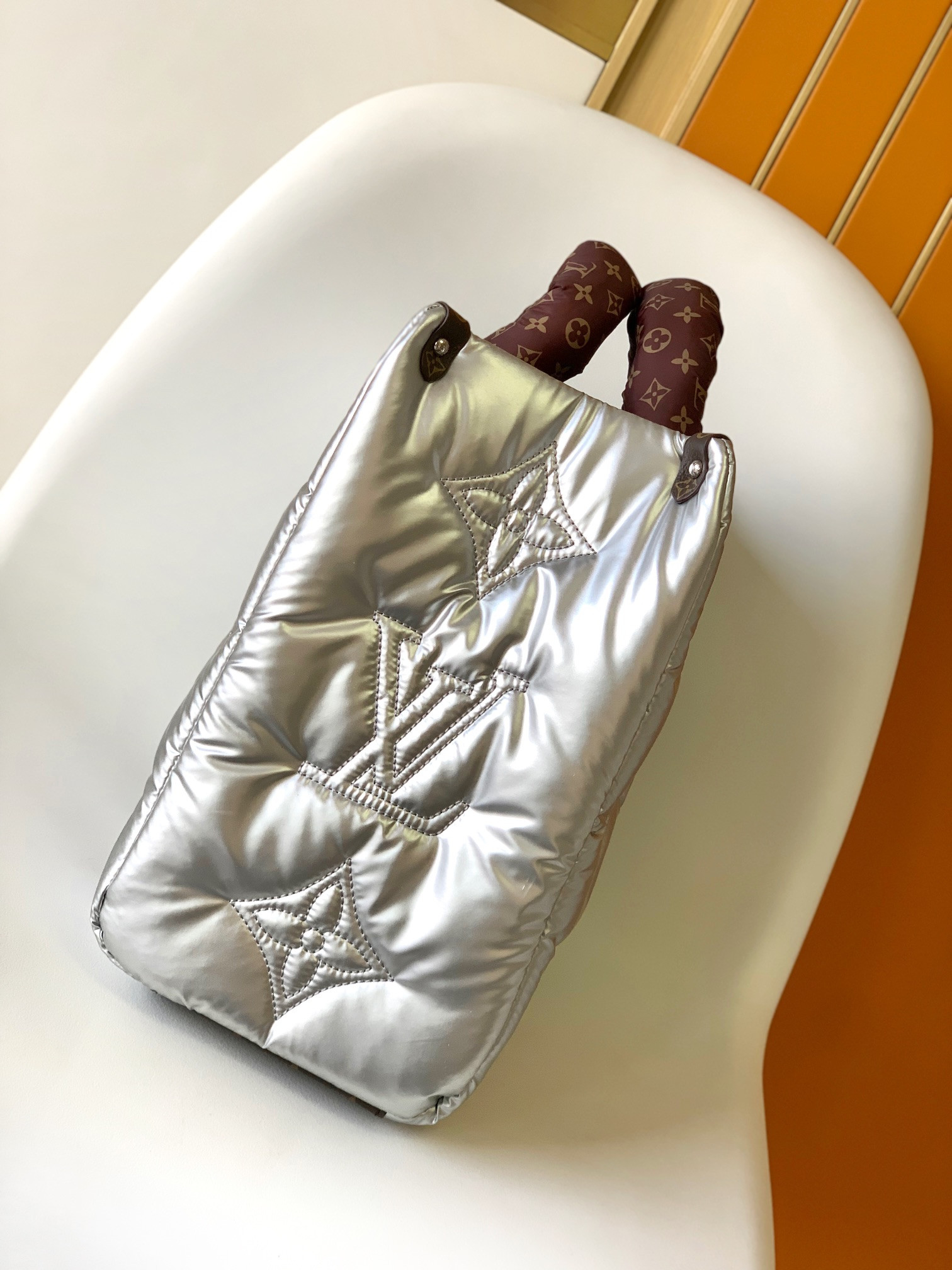 LV ONTHEGO M21069 35 x 27 x 14 CM