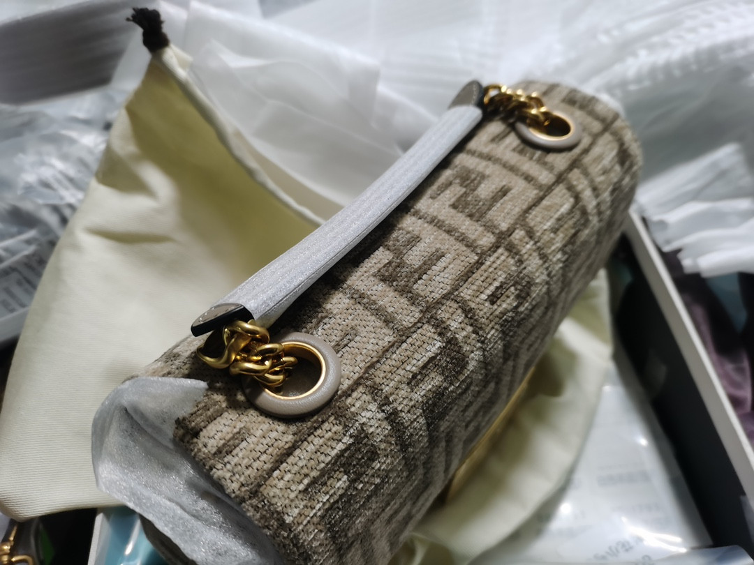 Fendi Baguette Chain Midi dove gray tapestry fabric bag with FF motif 14.5x7x24 cm