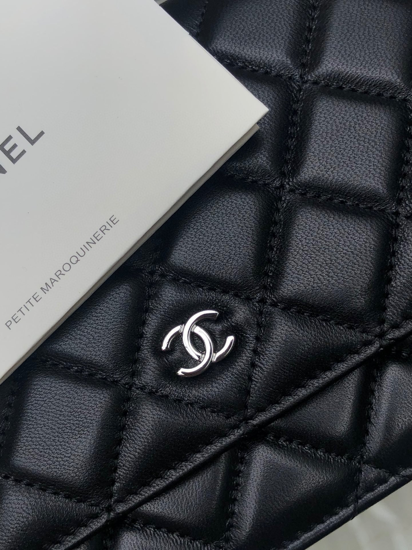 CHANEL CLASSIC WALLET ON CHAIN 4.8 × 7.5 × 1.4 in