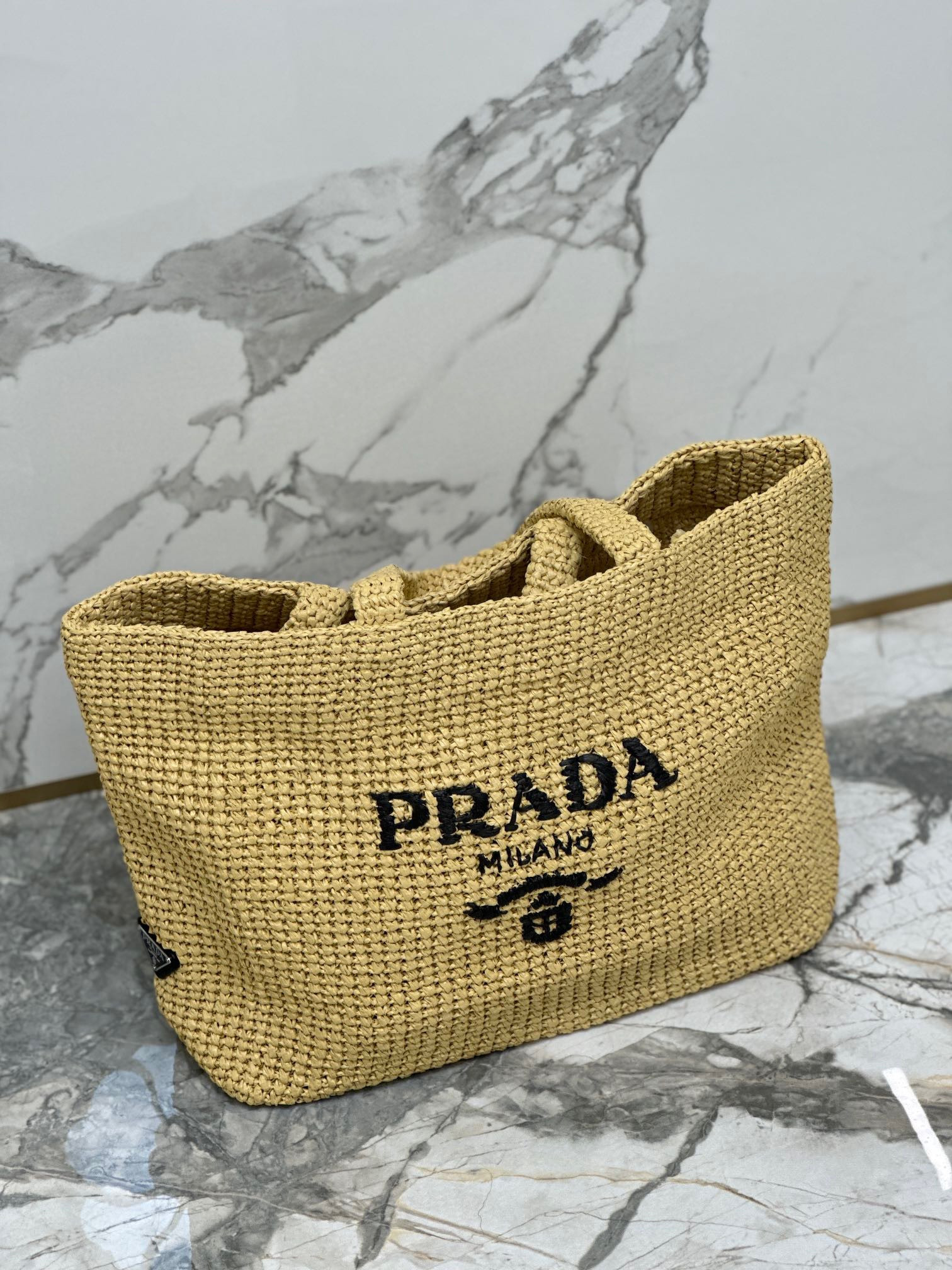 Prada Crochet tote bag Color Natural