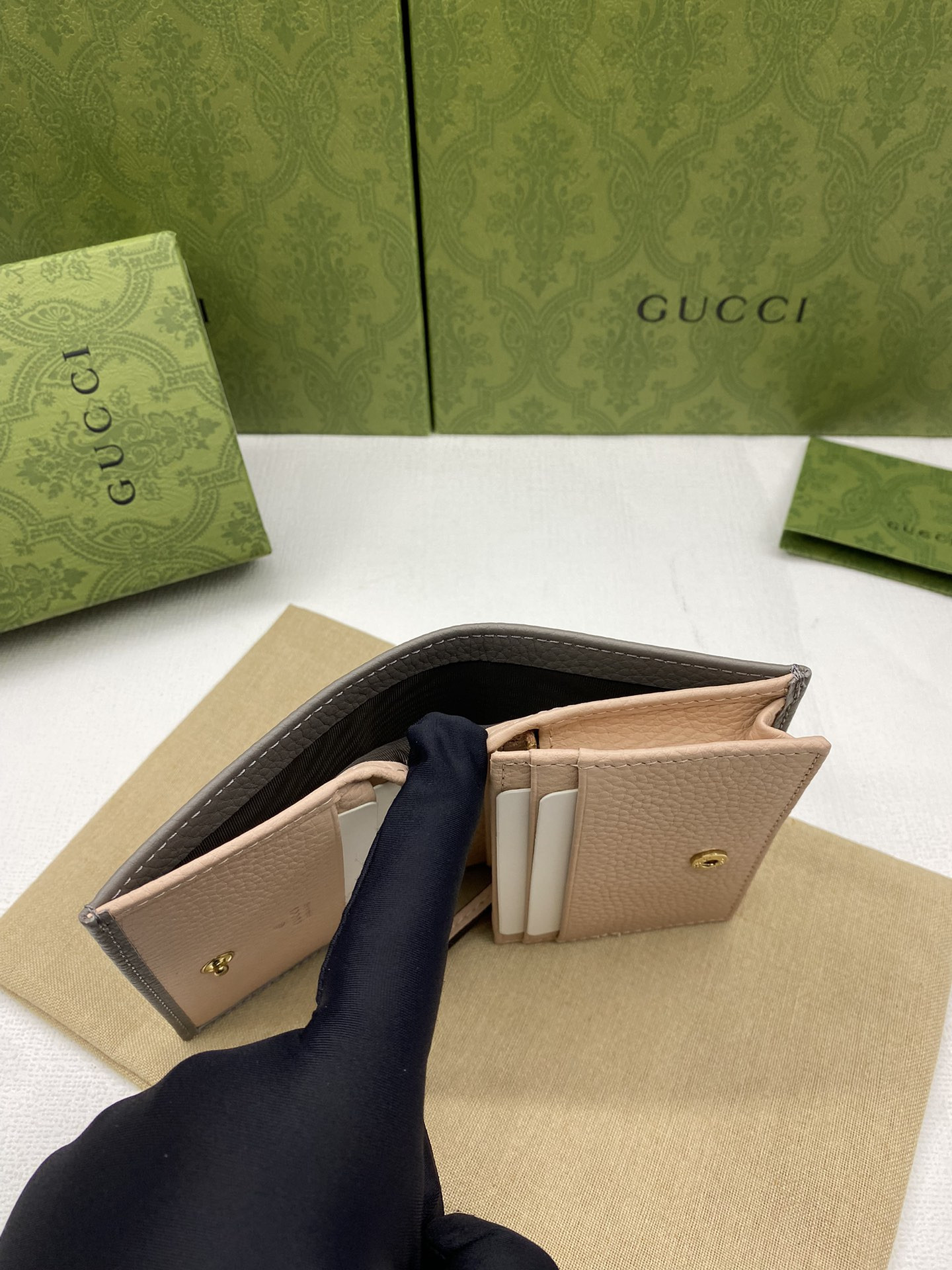 GUCCI HUHU card wallet 11x8.5x3cm