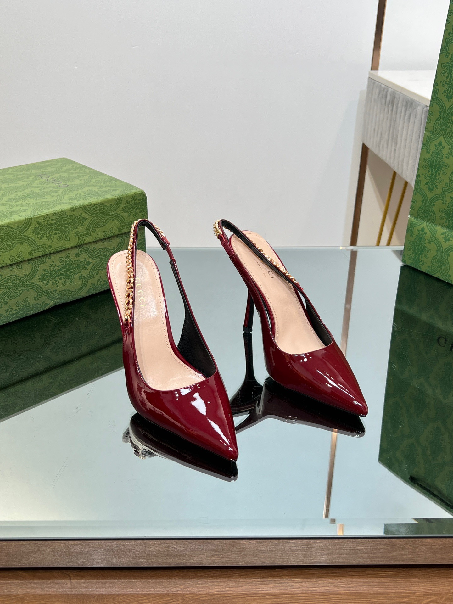 GUCCI SIGNORIA SLINGBACK PUMP
