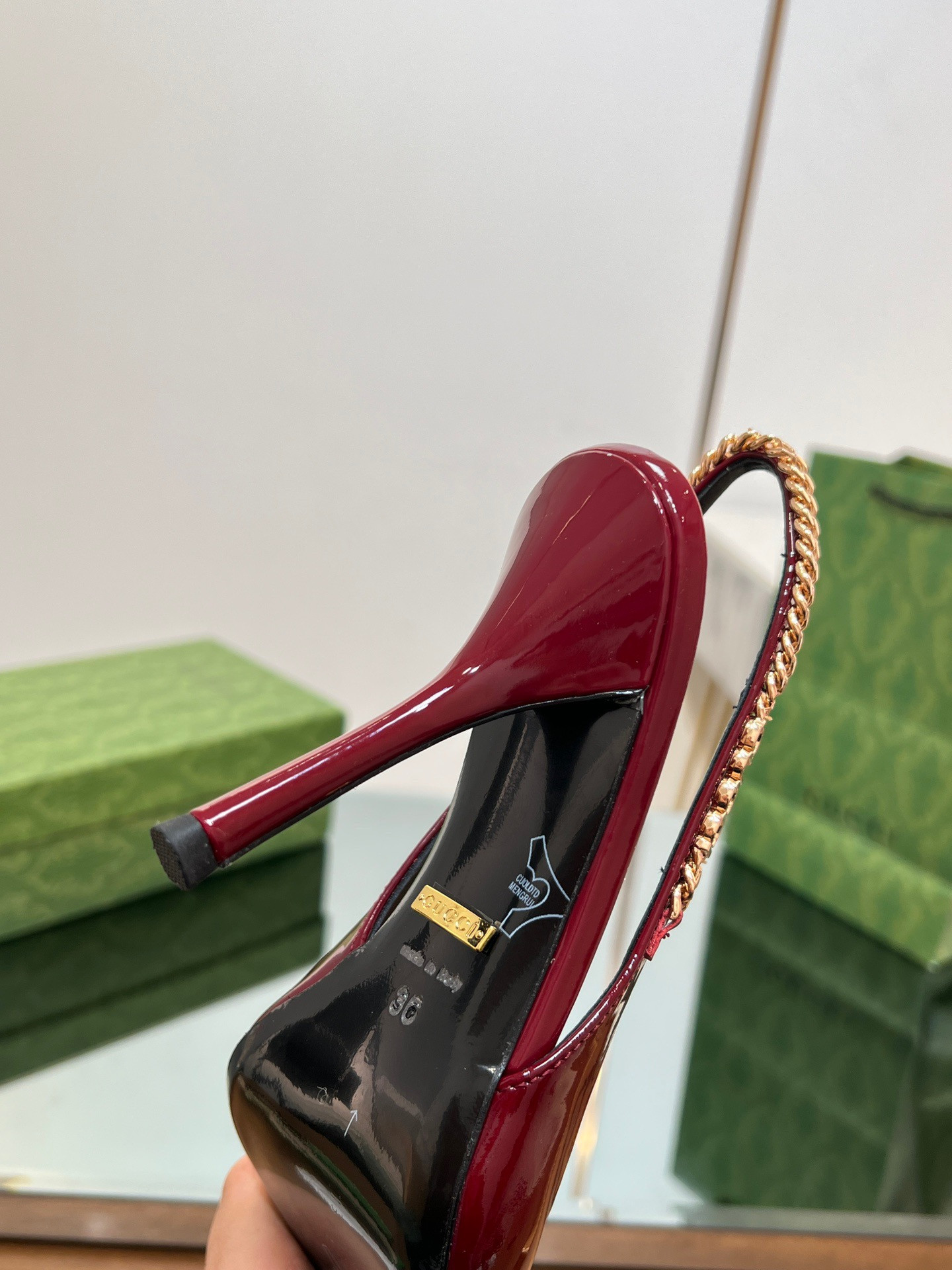 GUCCI SIGNORIA SLINGBACK PUMP