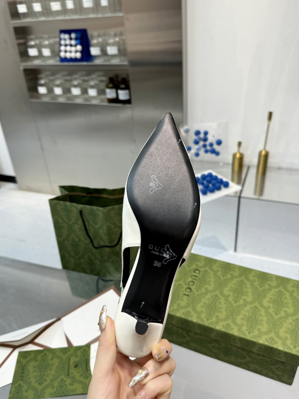 GUCCI SIGNORIA SLINGBACK PUMP mid-heel shoes