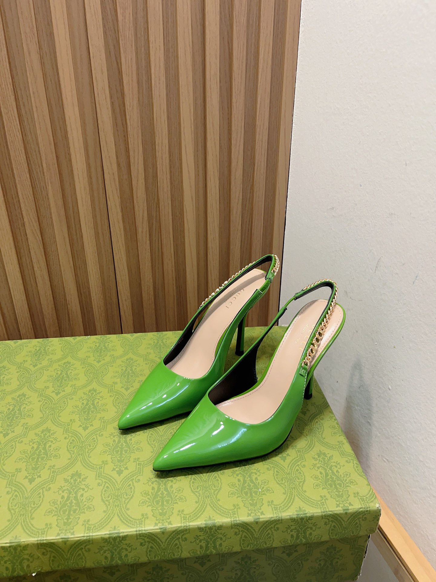 GUCCI SIGNORIA SLINGBACK PUMP High