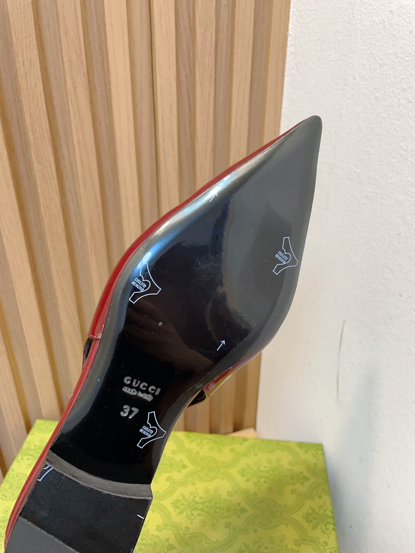 GUCCI SIGNORIA SLINGBACK PUMP flat shoes