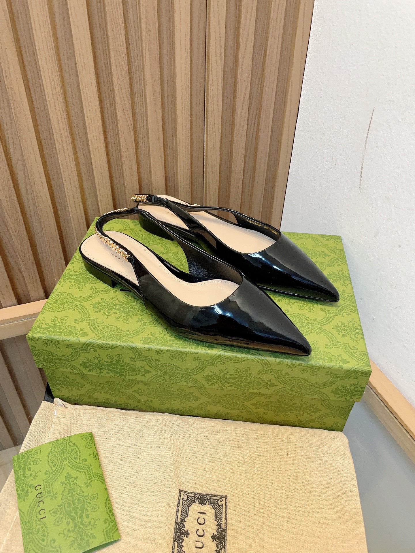 GUCCI SIGNORIA SLINGBACK PUMP flat shoes