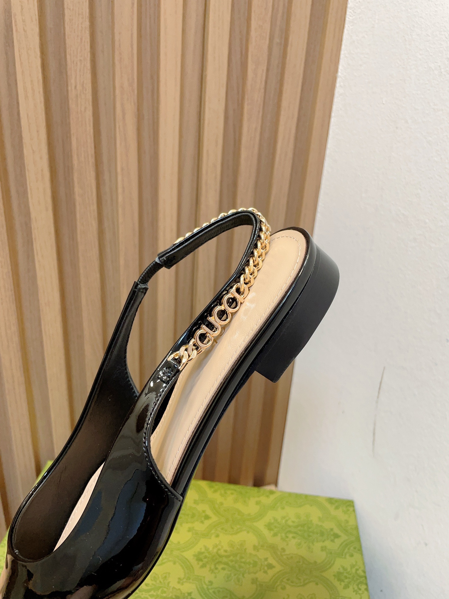 GUCCI SIGNORIA SLINGBACK PUMP flat shoes