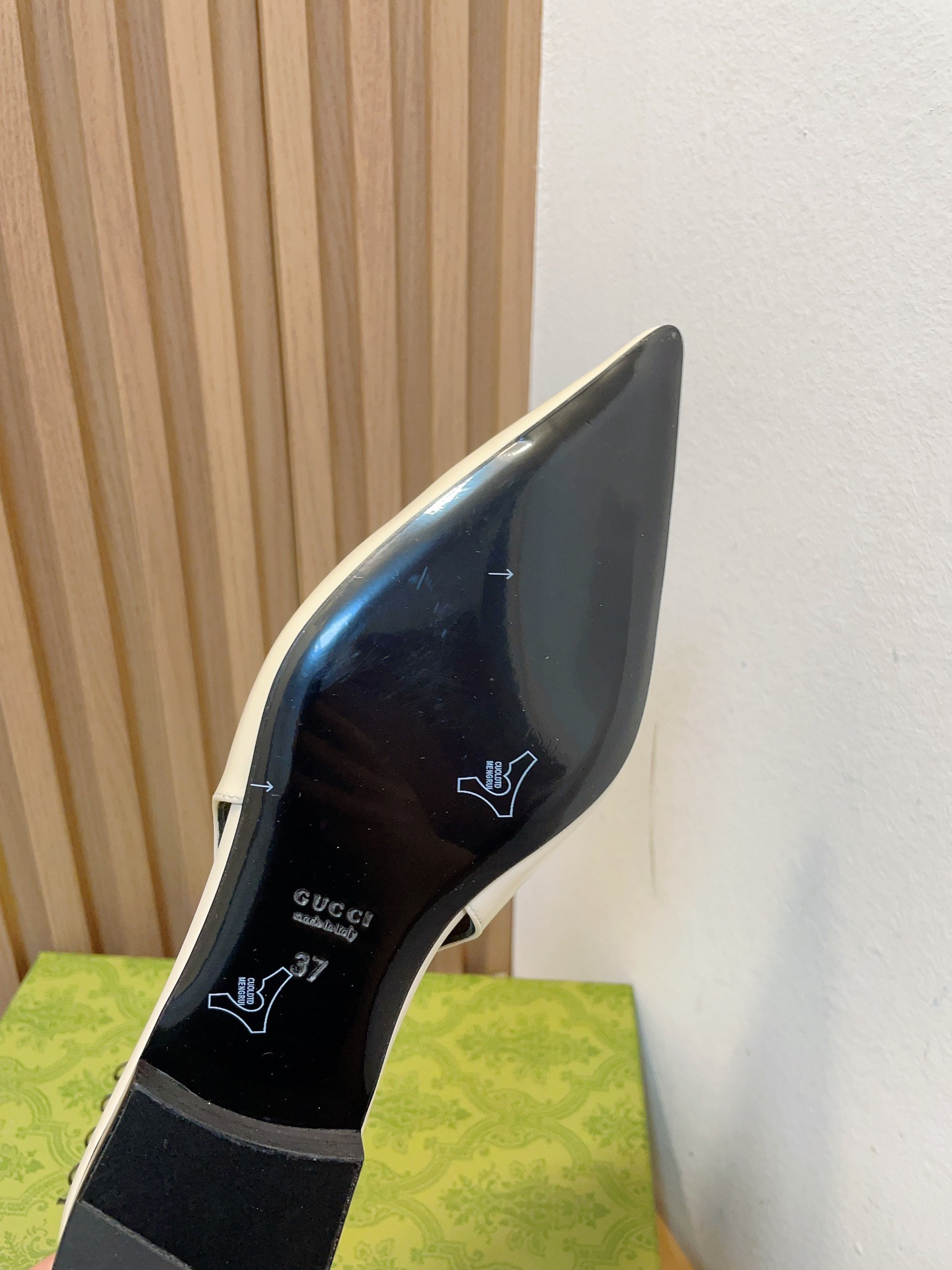 GUCCI SIGNORIA SLINGBACK PUMP flat shoes