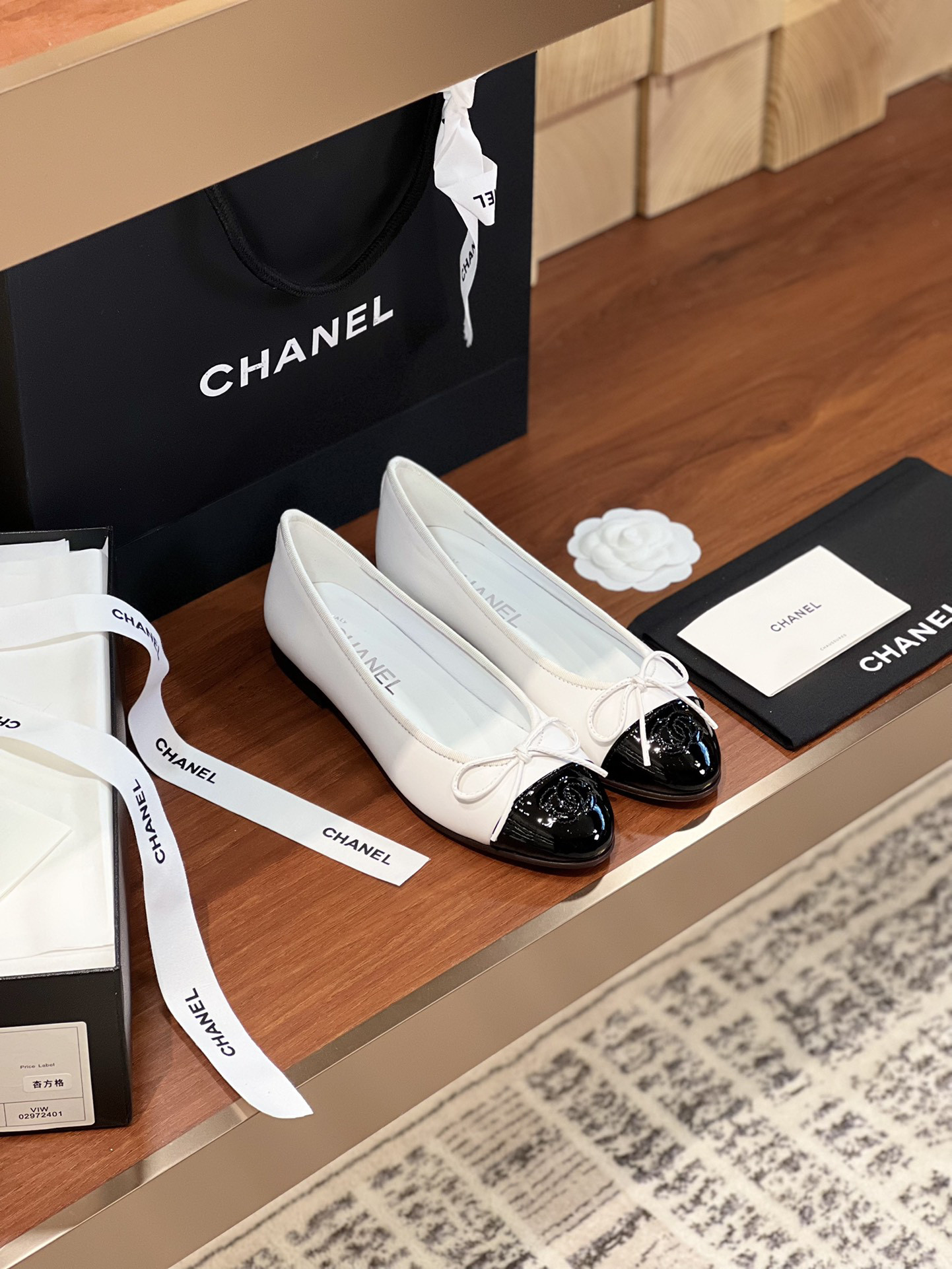 Chanel BALLET FLATS Lambskin & Grosgrain White & Black