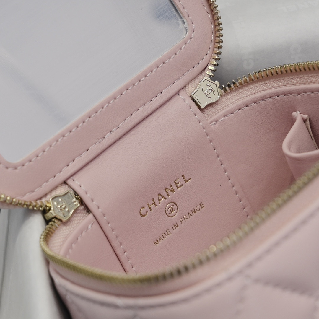 Chanel MINI Box Bag 10x9x7cm