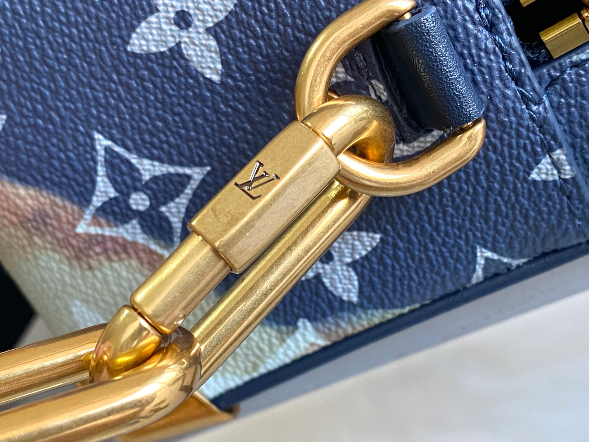 LV Mini Soft Trunk M23731 18.5x13x8cm