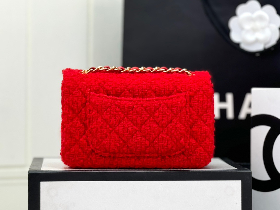 CHANEL MINI CLASSIC 11.12 HANDBAG 20 12 × 20 × 6 cm