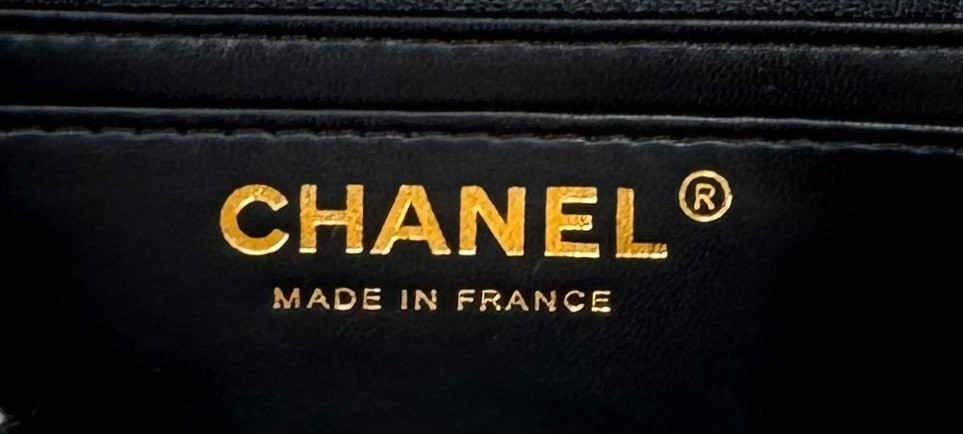 CHANEL MINI CLASSIC 11.12 HANDBAG 20 12 × 20 × 6 cm