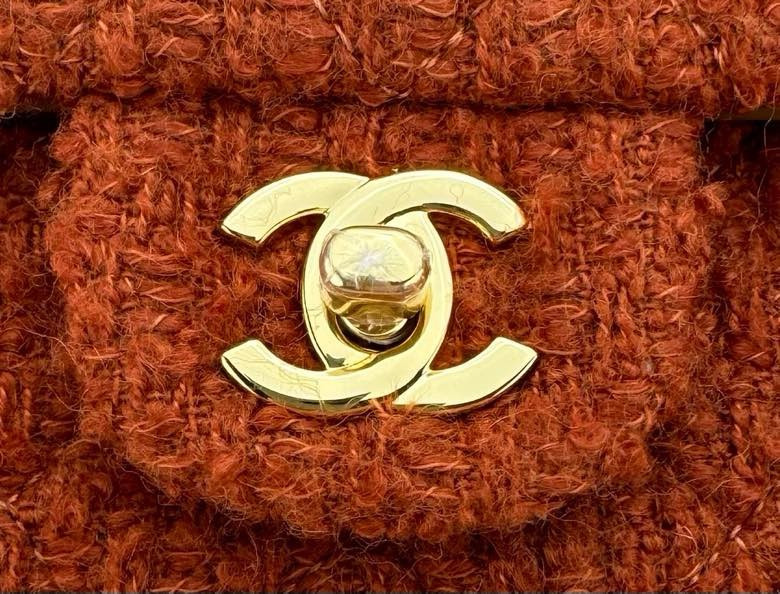 CHANEL MINI CLASSIC 11.12 HANDBAG 20 12 × 20 × 6 cm