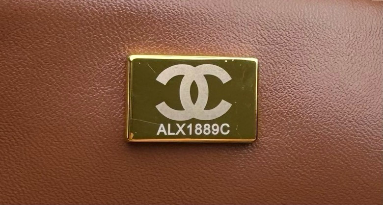 CHANEL MINI CLASSIC 11.12 HANDBAG 20 12 × 20 × 6 cm