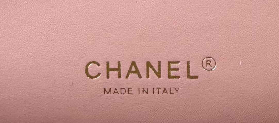 CHANEL MINI CLASSIC 11.12 HANDBAG 20 12 × 20 × 6 cm