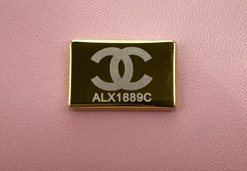 CHANEL MINI CLASSIC 11.12 HANDBAG 20 12 × 20 × 6 cm