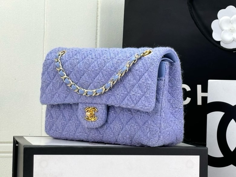 CHANEL MINI CLASSIC 11.12 HANDBAG 25 15.5 × 25.5 × 6.5 cm