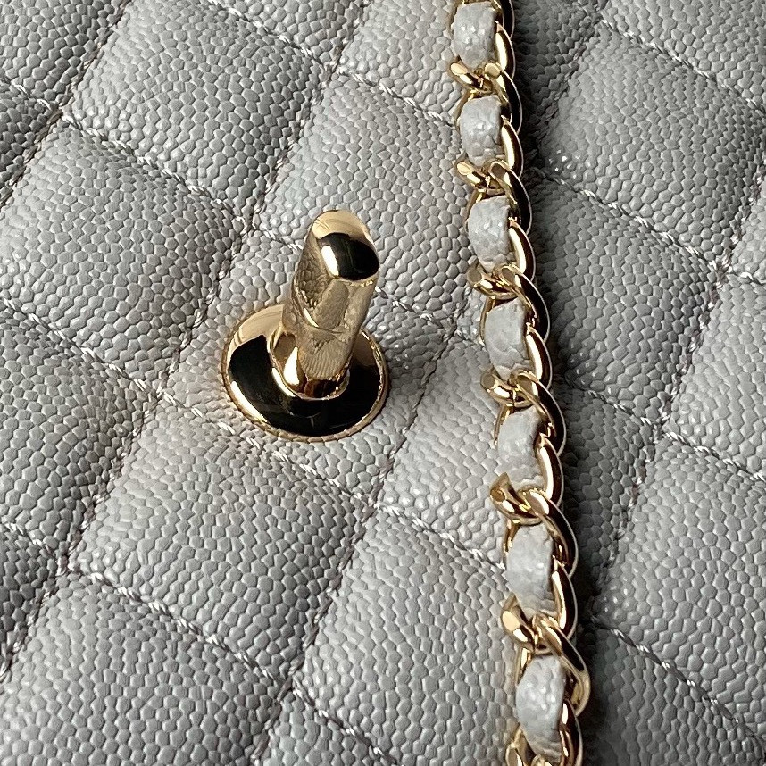 Chanel handle 13x19x9cm