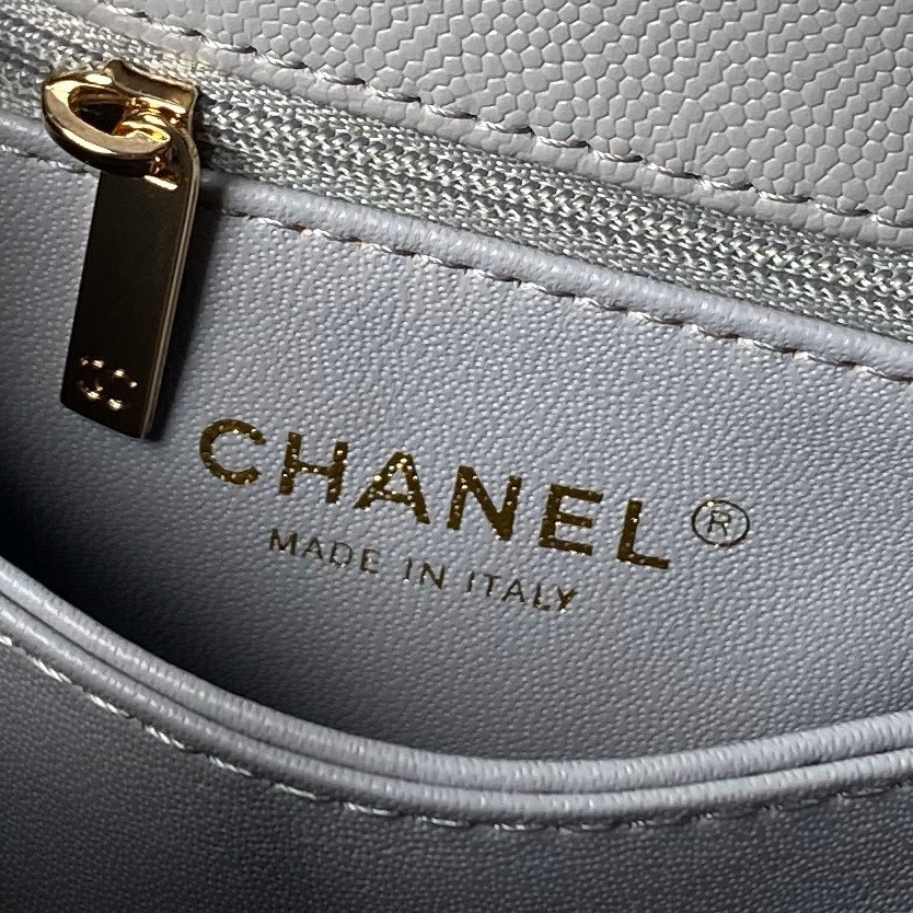 Chanel handle 13x19x9cm