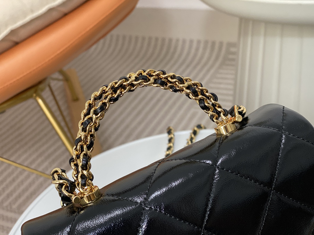 CHANEL WALLET ON CHAIN 19x13x7cm