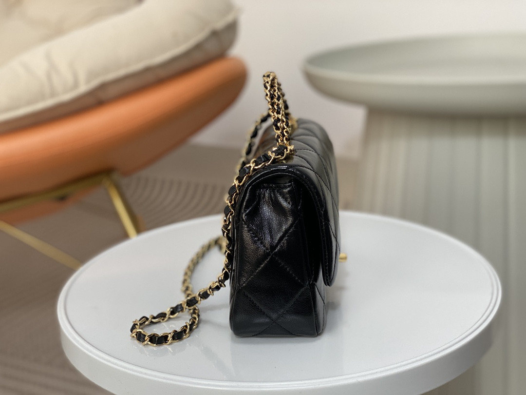 CHANEL WALLET ON CHAIN 19x13x7cm