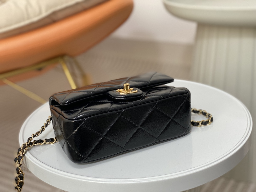 CHANEL WALLET ON CHAIN 19x13x7cm