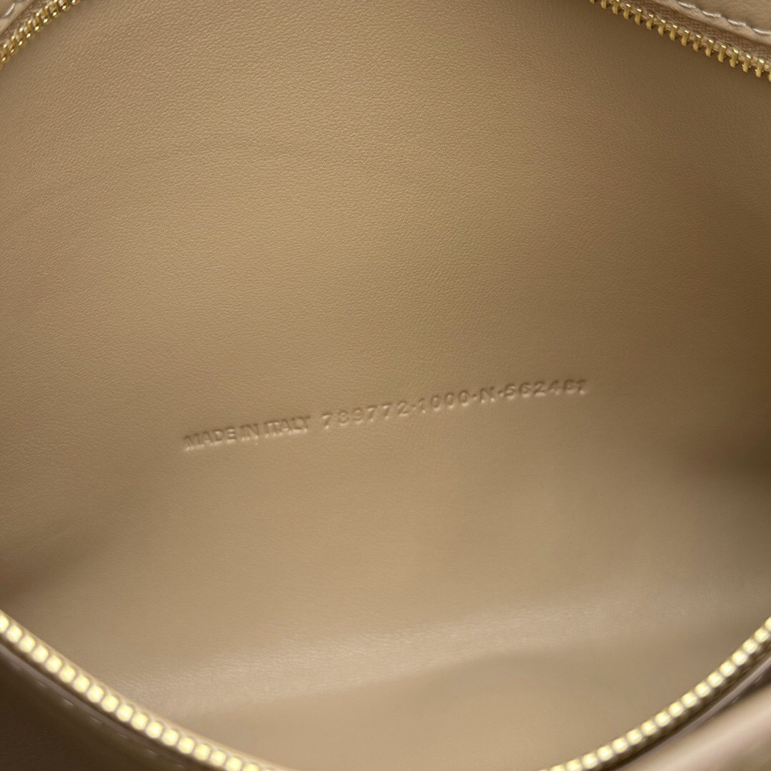 Balenciaga Rodeo Mediun 35x23.3x10.9cm