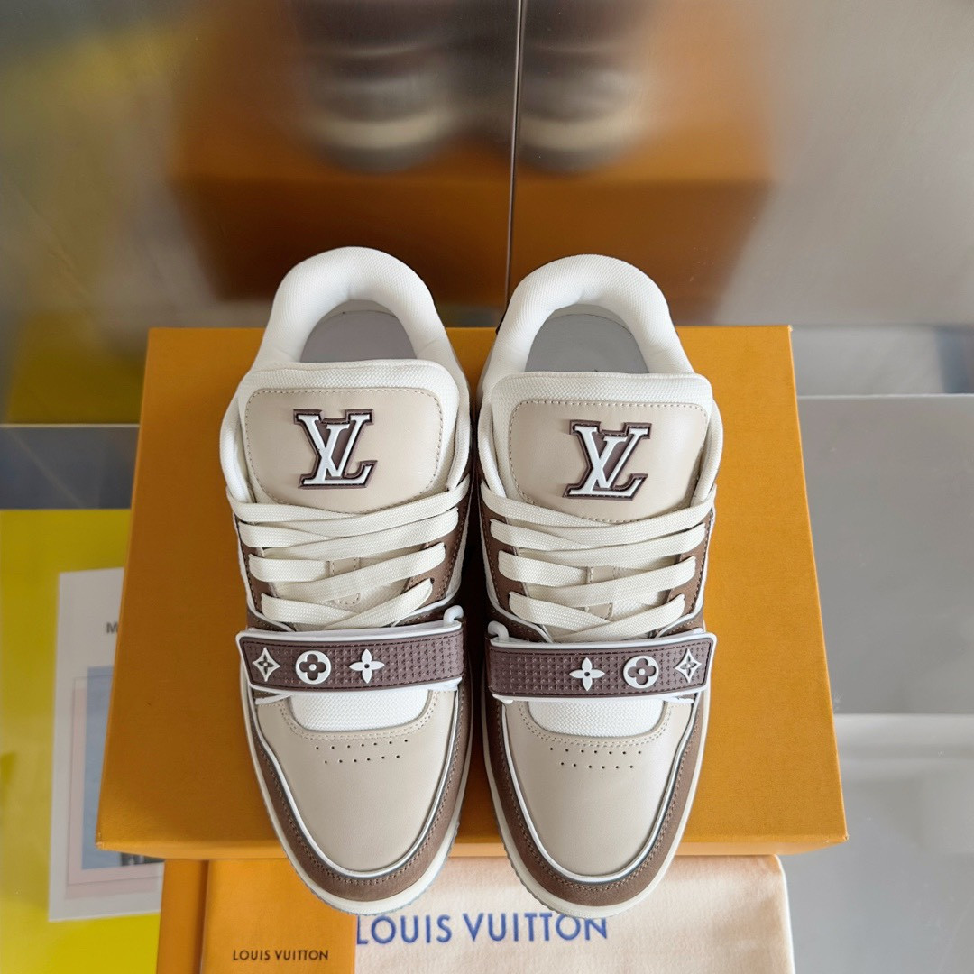 UA LV Trainer Sneaker
