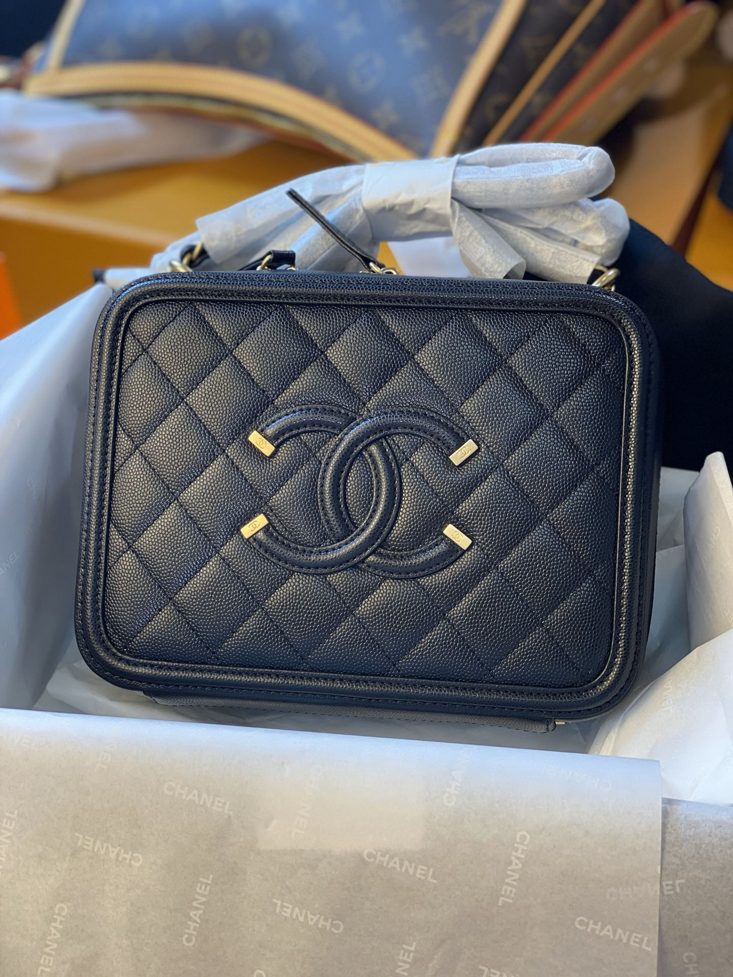 CHANEL VANITY CASE 17x7x13cm
