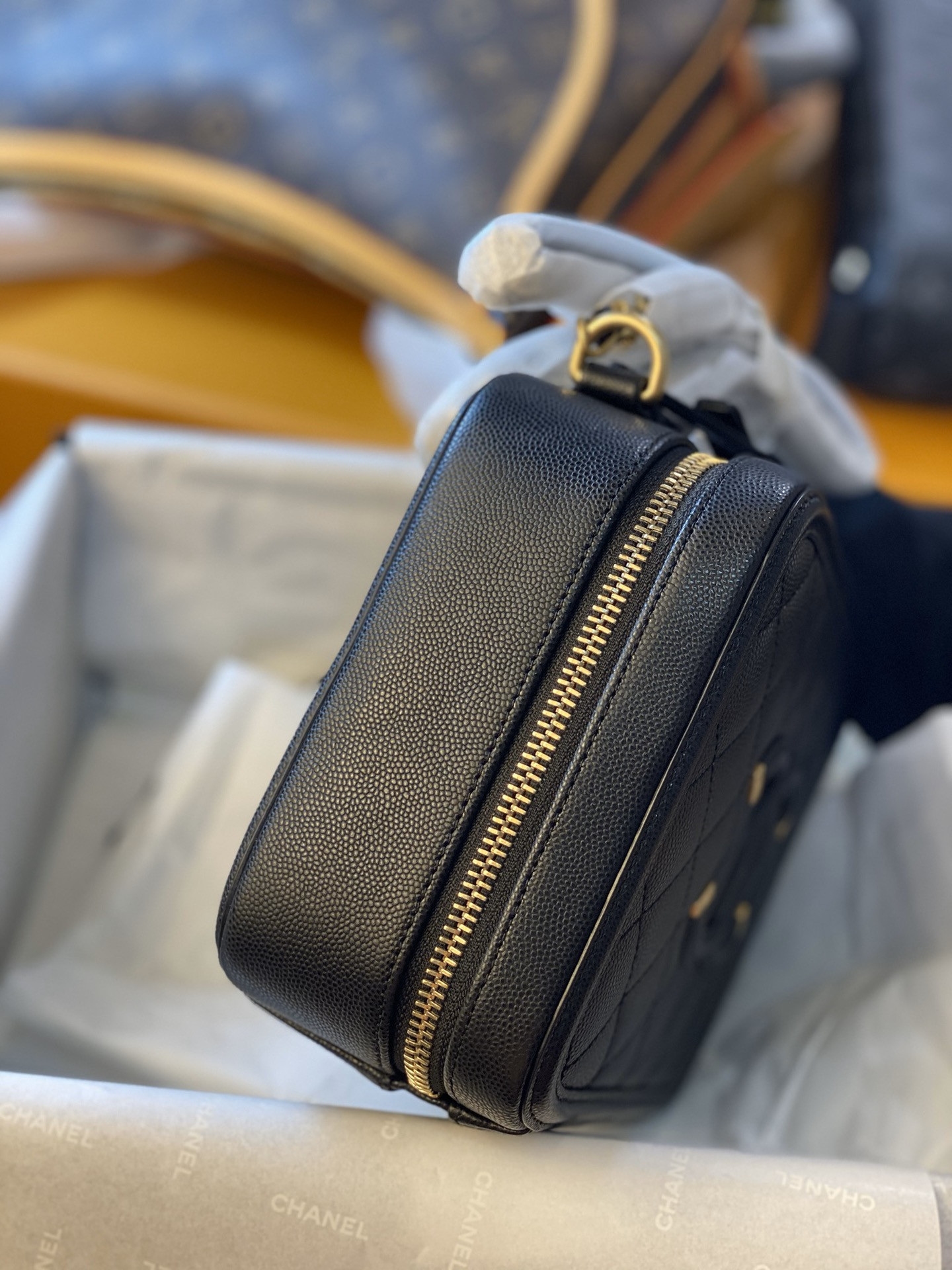 CHANEL VANITY CASE 17x7x13cm